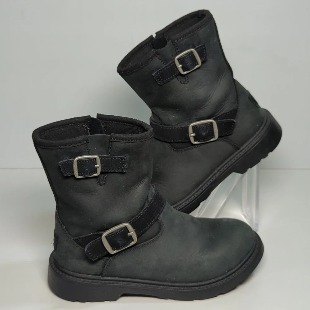 UGG Kinzey Black Nubuck moto ankle boots little kids unisex size 13 EU 31
